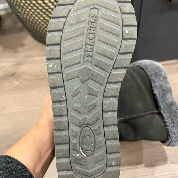 Sketchers Boots - Picture 3 of 7